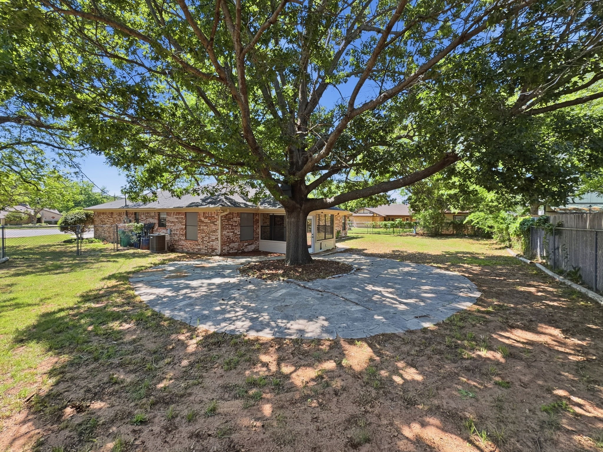 1103 Holiday Court, Granbury, TX, 76048