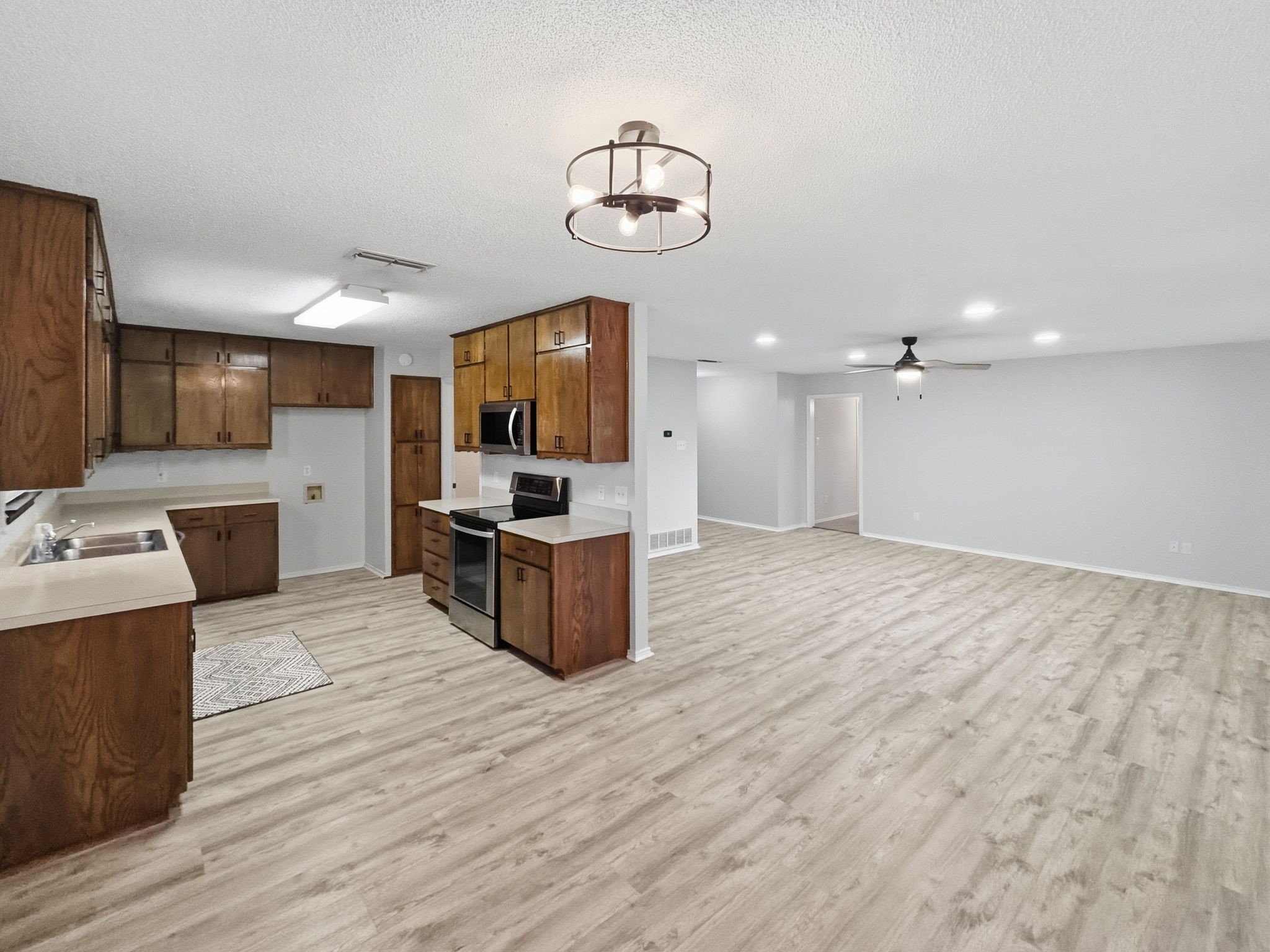 1103 Holiday Court, Granbury, TX, 76048