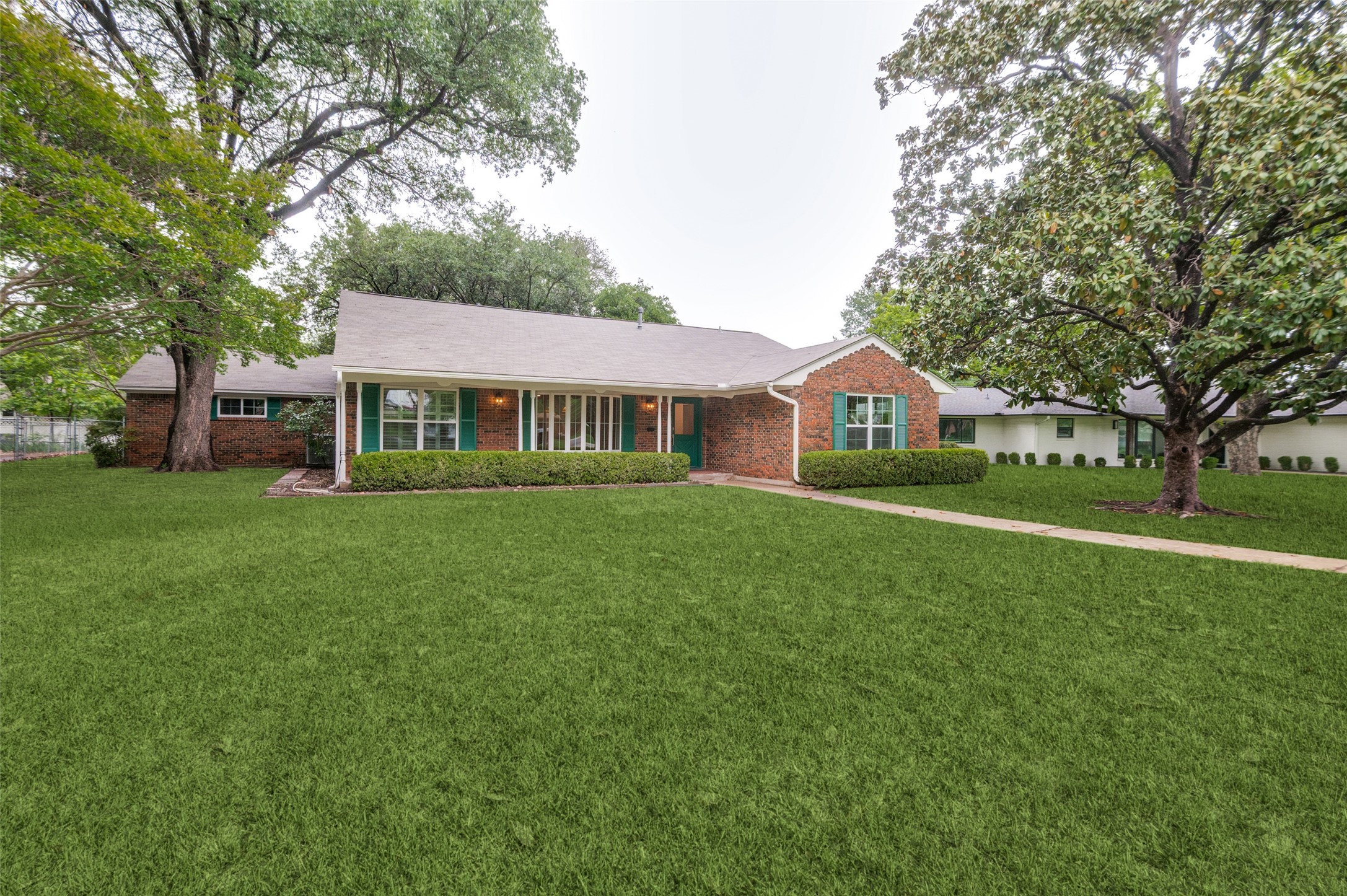 Property photo 01 of 705 Tarryall Drive, Dallas, TX 75224 | MLS #21260010