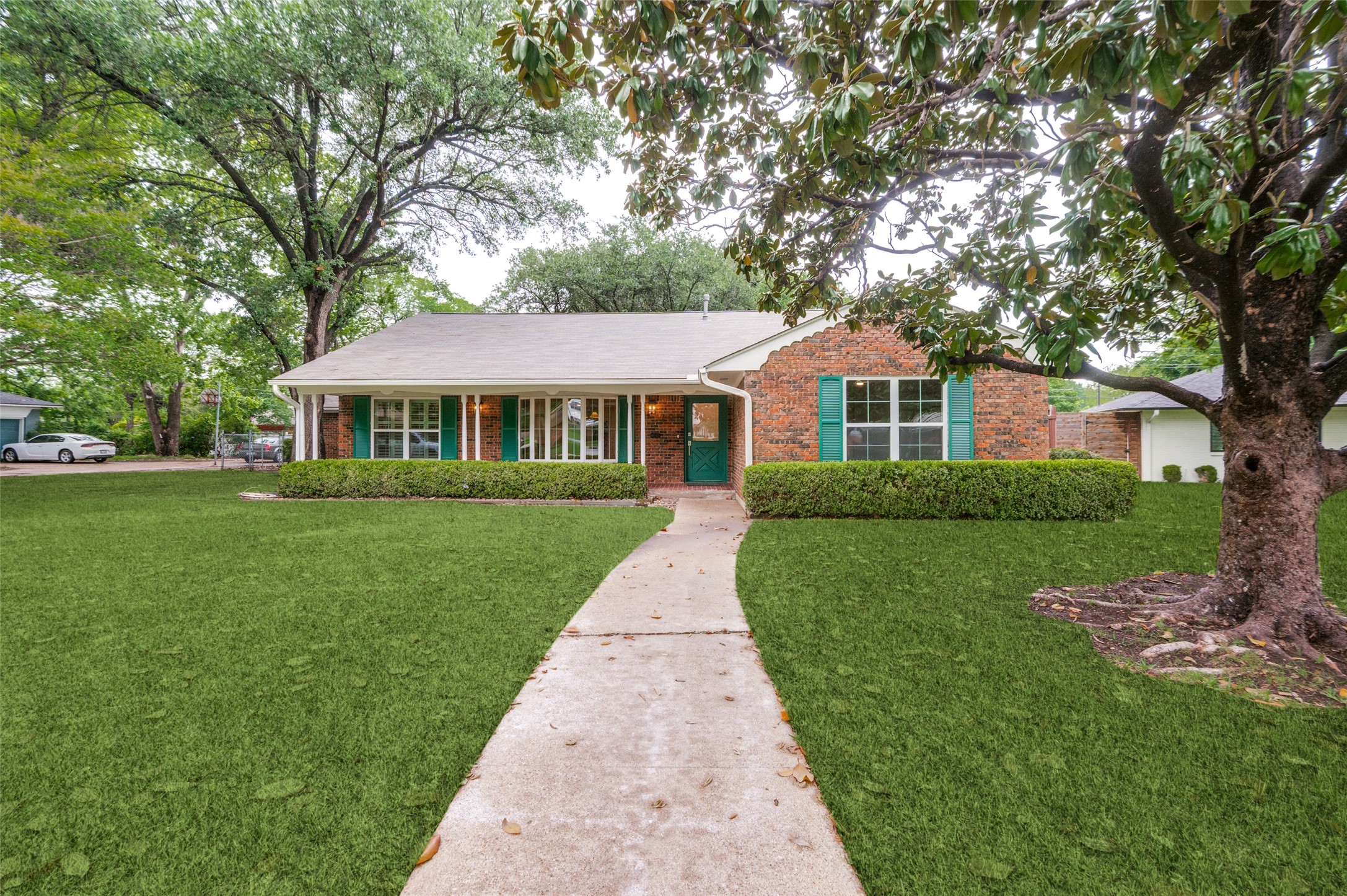 Property photo 02 of 705 Tarryall Drive, Dallas, TX 75224 | MLS #21260010