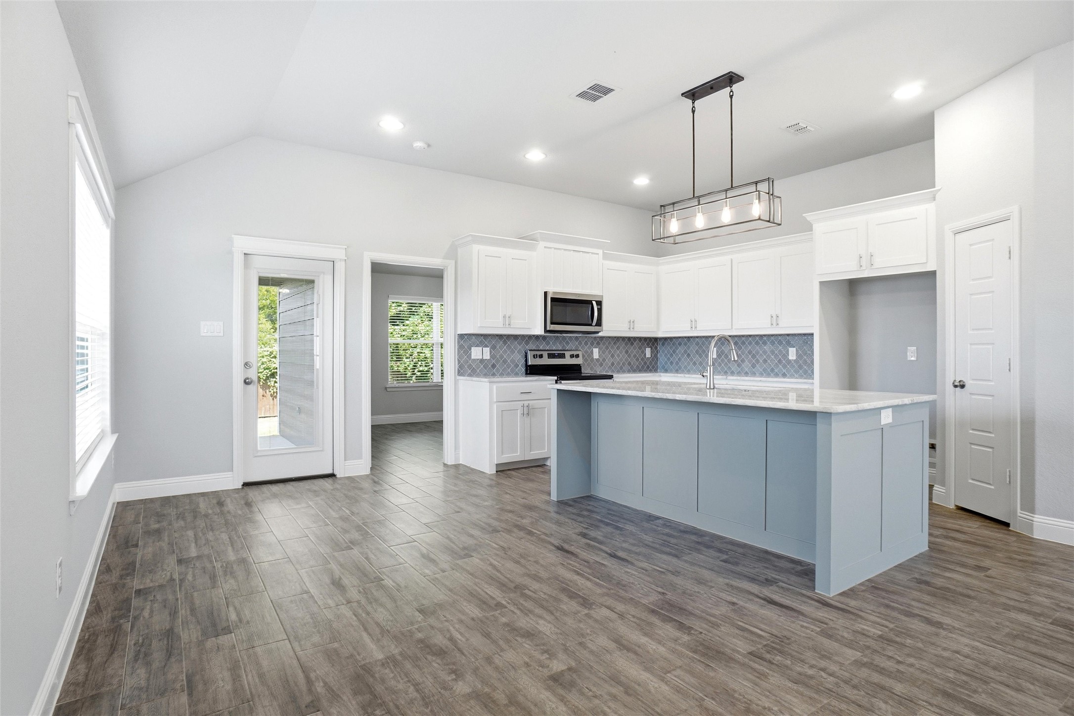 103 Clover Circle, Weatherford, TX, 76086