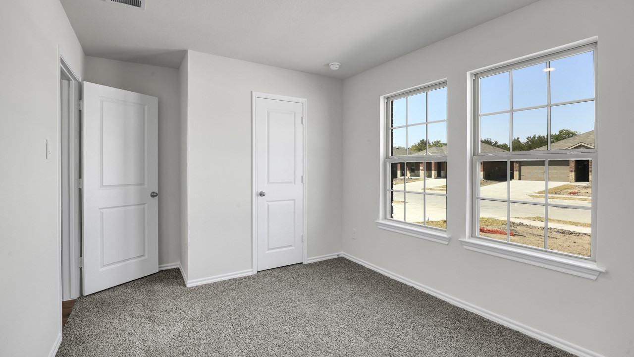 3306 Charleston Drive, Ennis, TX, 75119