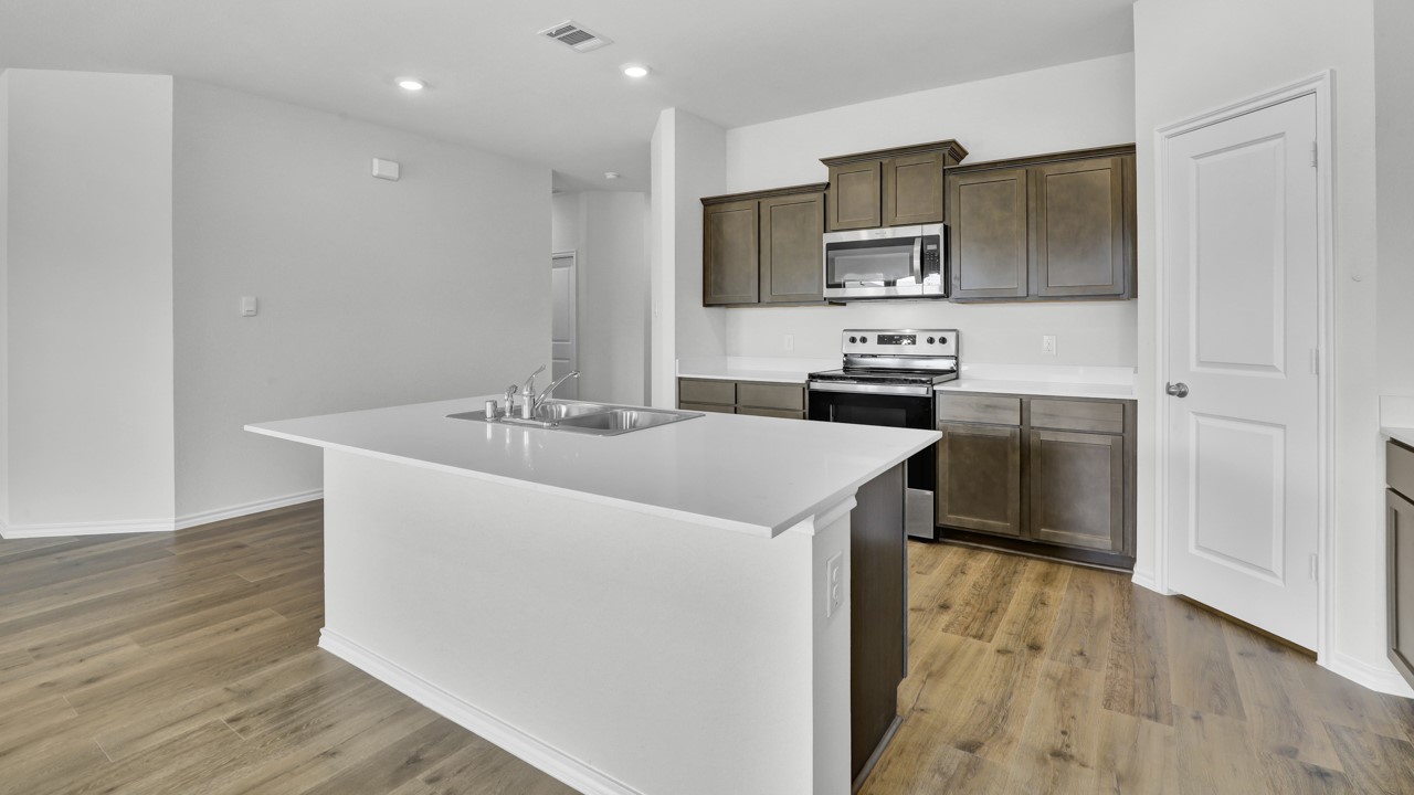 3306 Charleston Drive, Ennis, TX, 75119