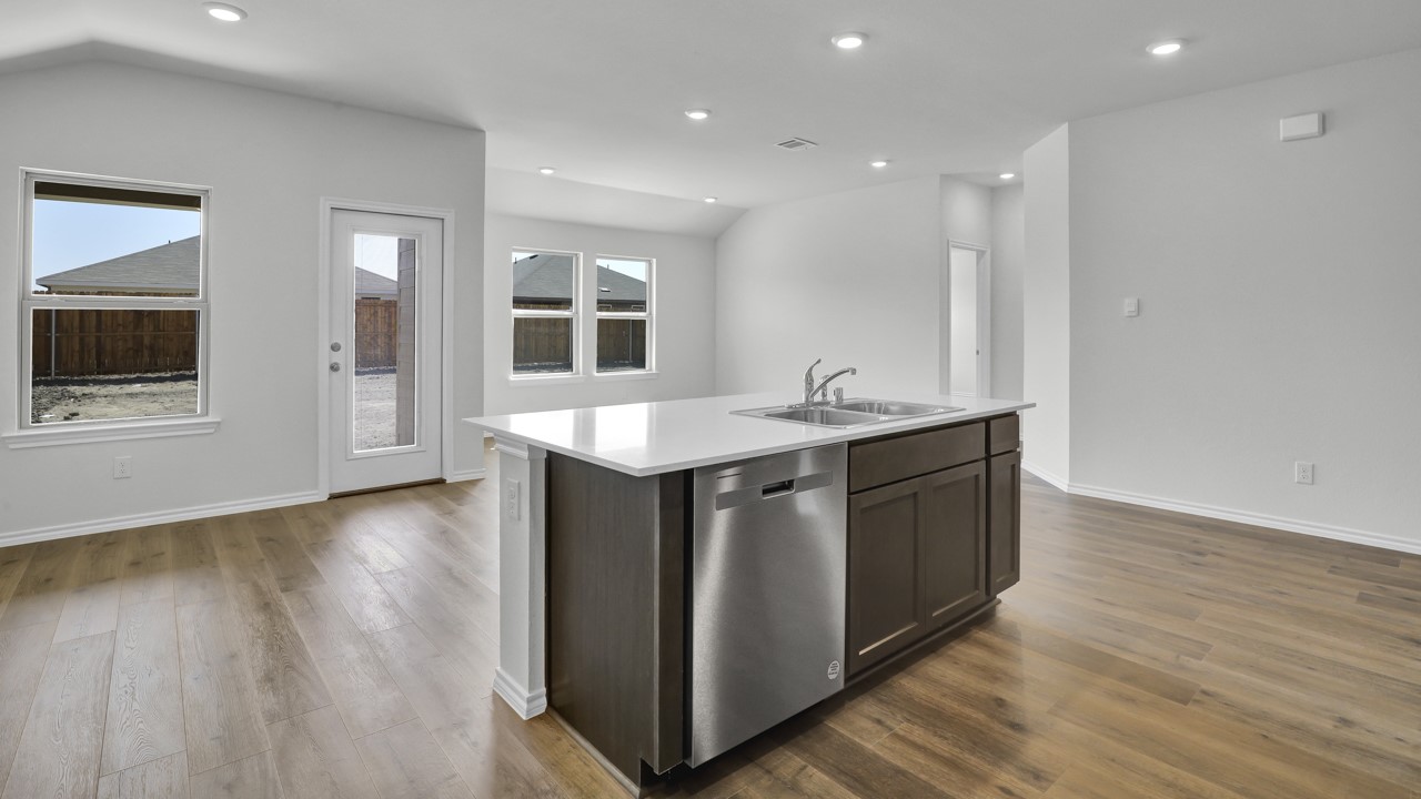 3306 Charleston Drive, Ennis, TX, 75119