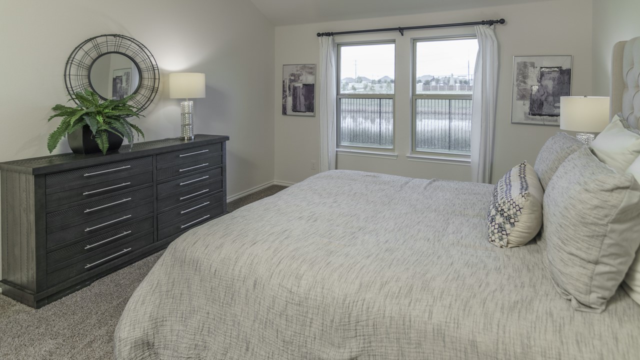 3100 Charleston Drive, Ennis, TX, 75119