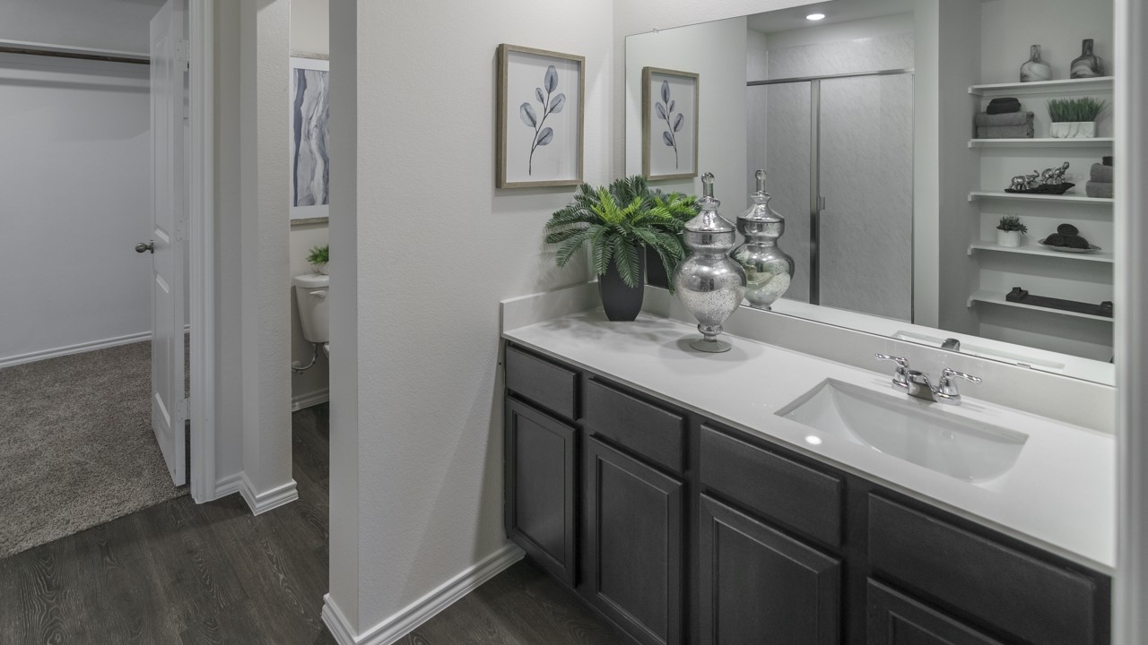 3100 Charleston Drive, Ennis, TX, 75119