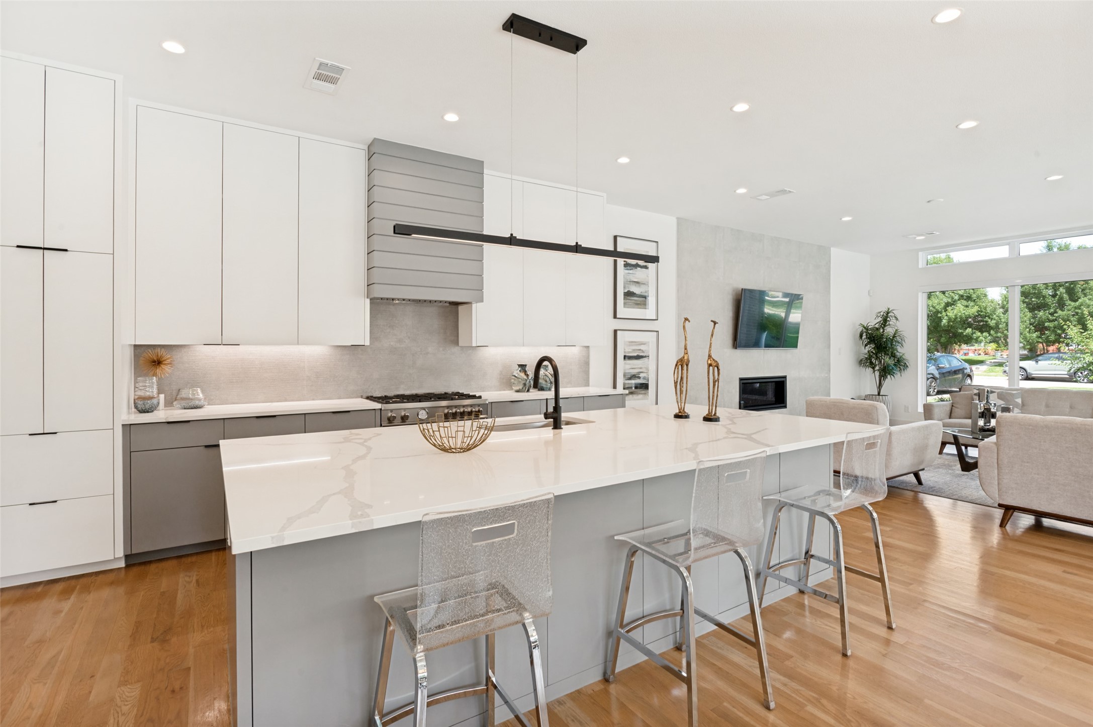9915 Hurley Way, Dallas, TX, 75220