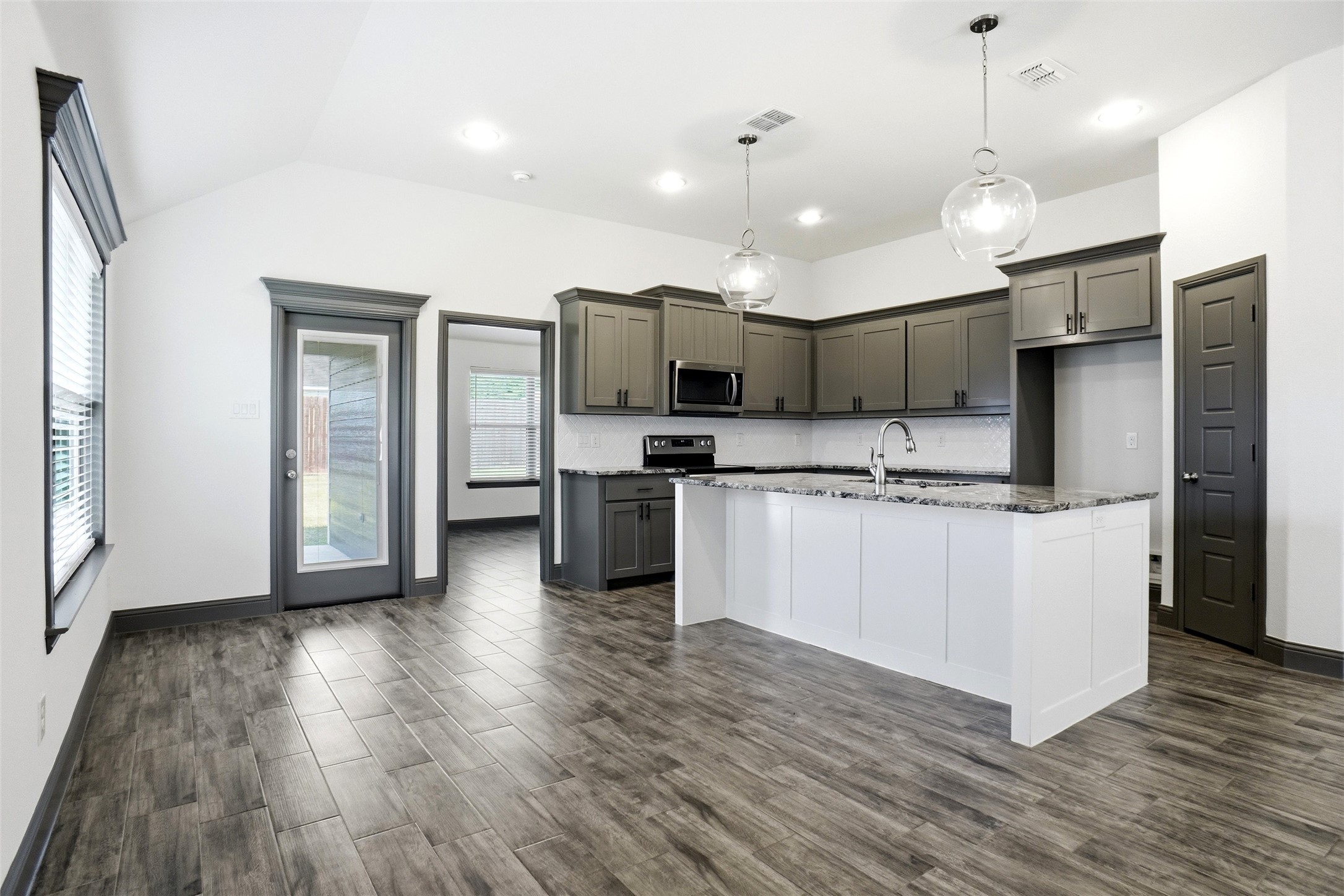 210 Clover Circle, Weatherford, TX, 76086