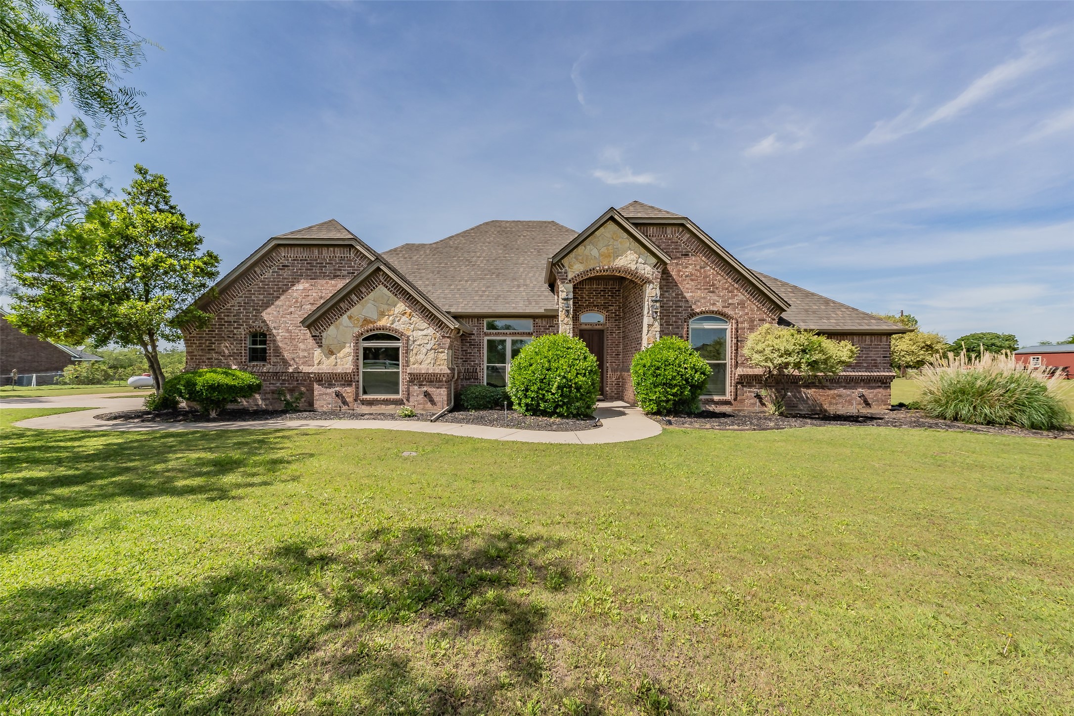 Property photo 01 of 170 Paradise Canyon Circle, Paradise, TX 76073 | MLS #21261025