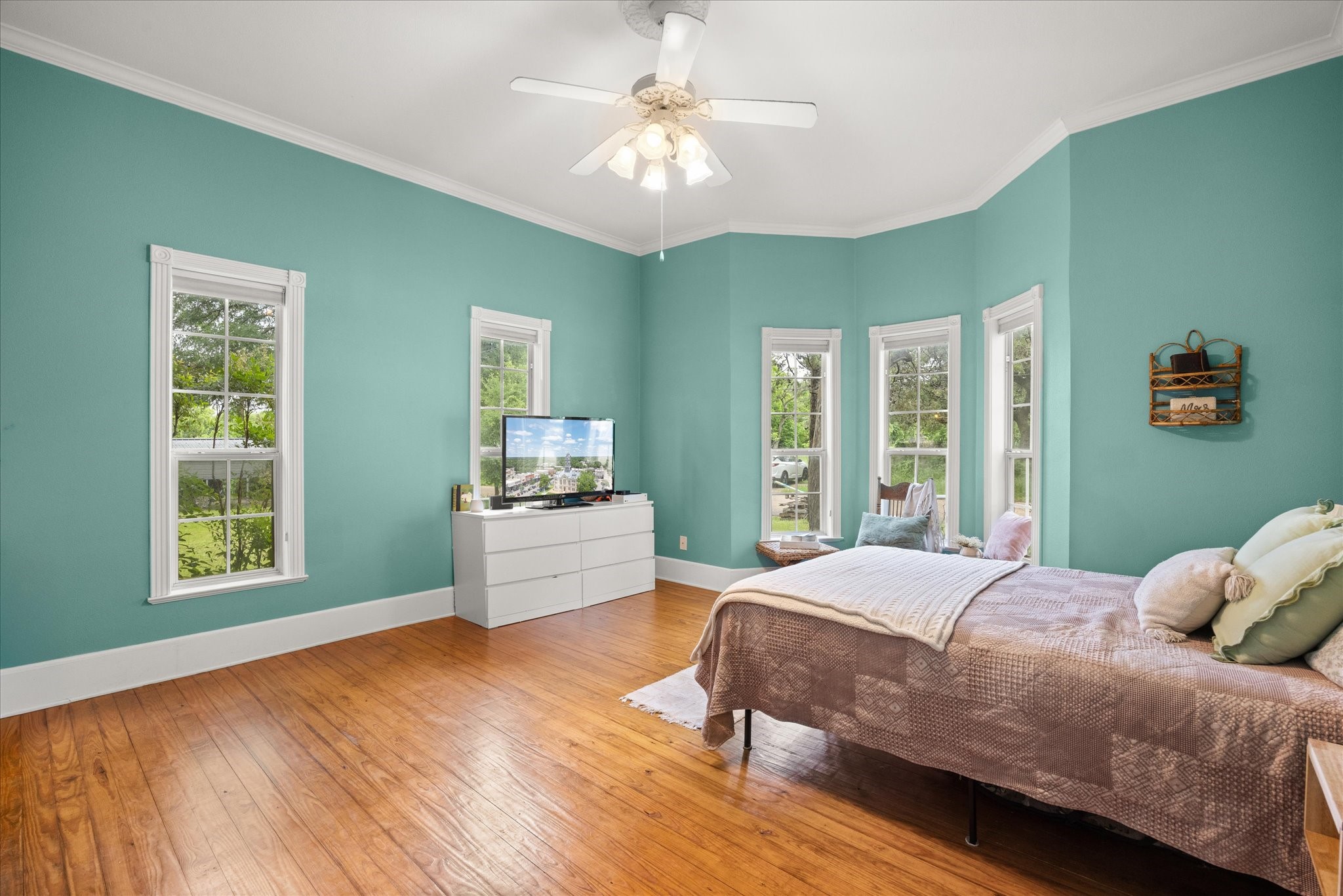 303 E Mclain, Iredell, TX, 76649