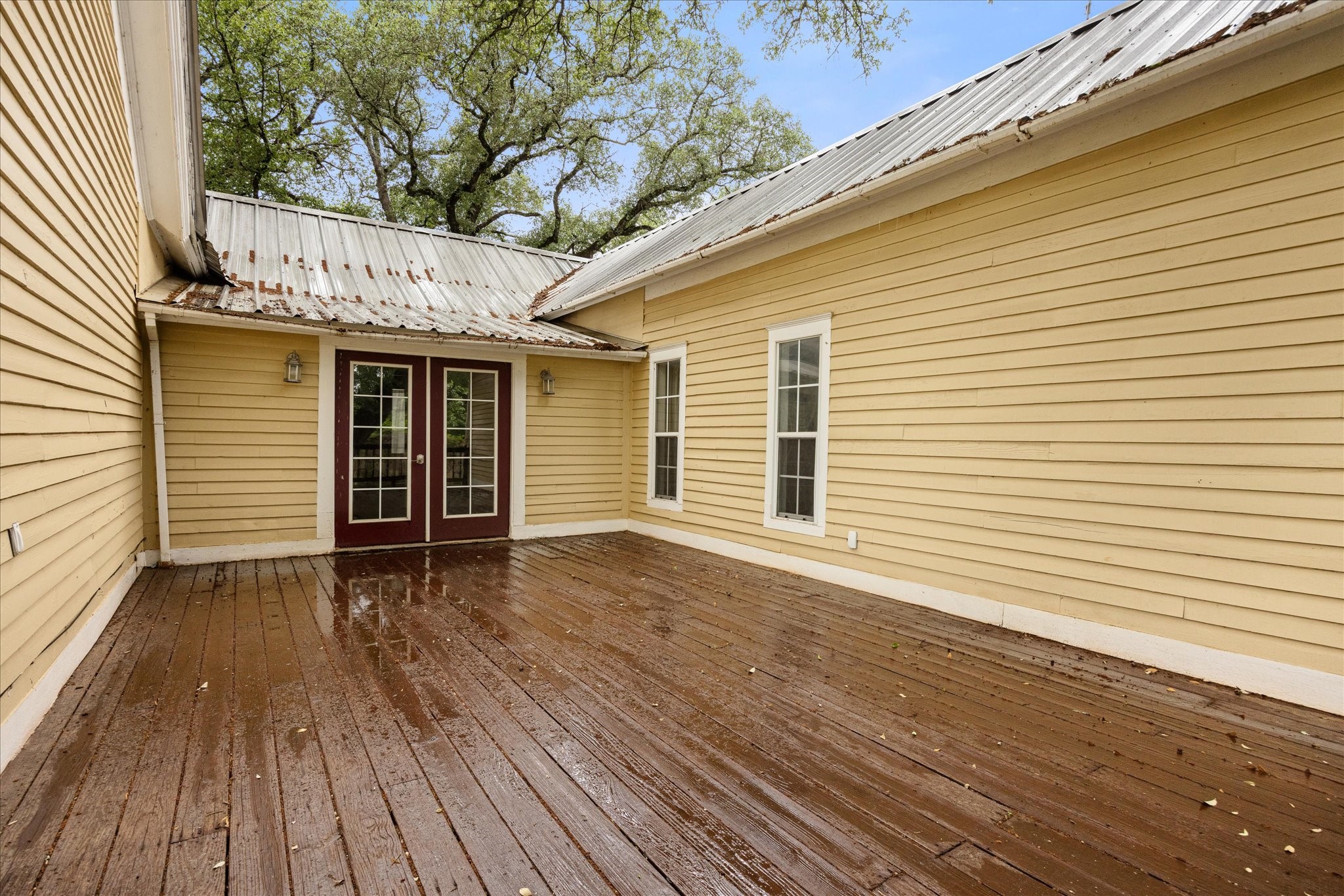 303 E Mclain, Iredell, TX, 76649