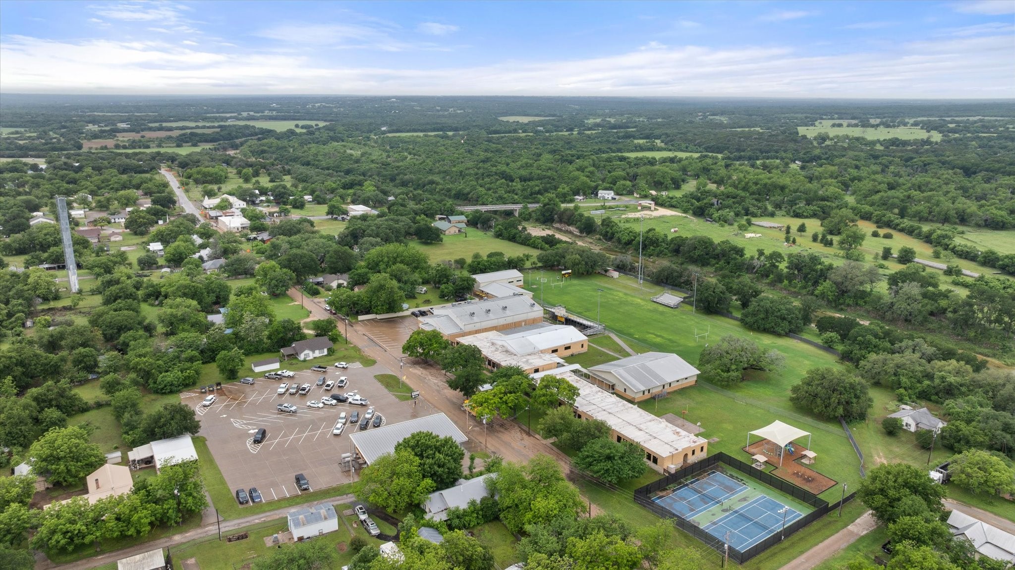 303 E Mclain, Iredell, TX, 76649