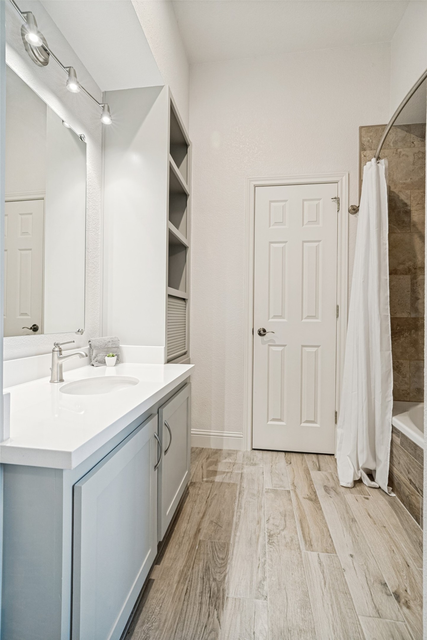408 Yuchi Court, Fort Worth, TX, 76108