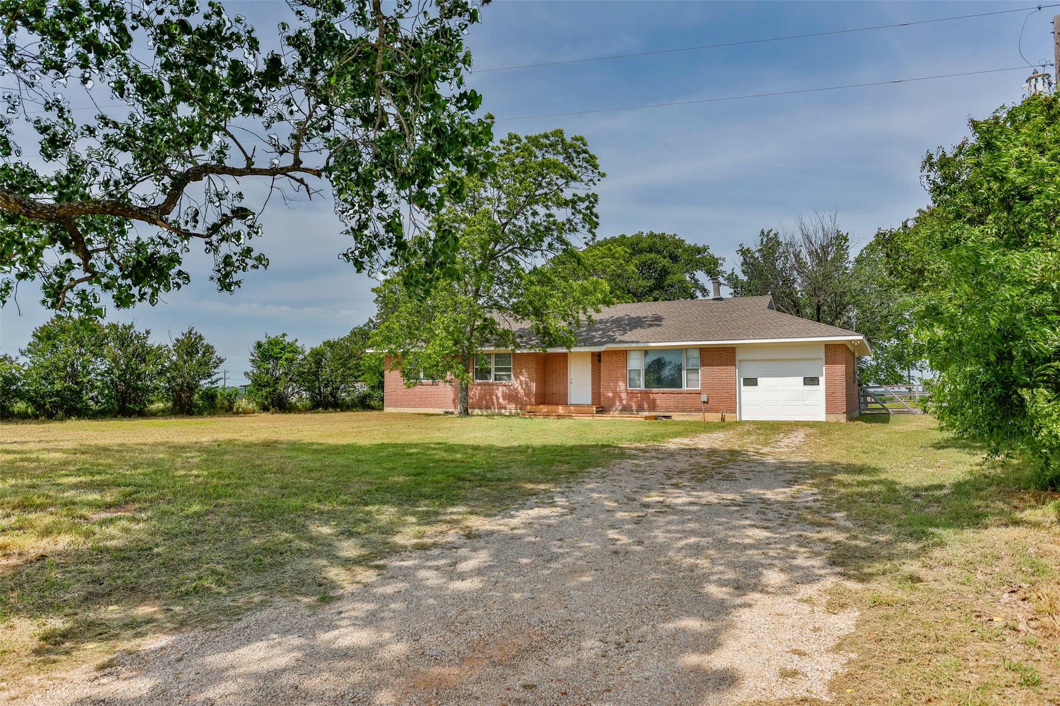 Property photo 01 of 65 Kirby Street, Callisburg, TX 76240 | MLS #21262644