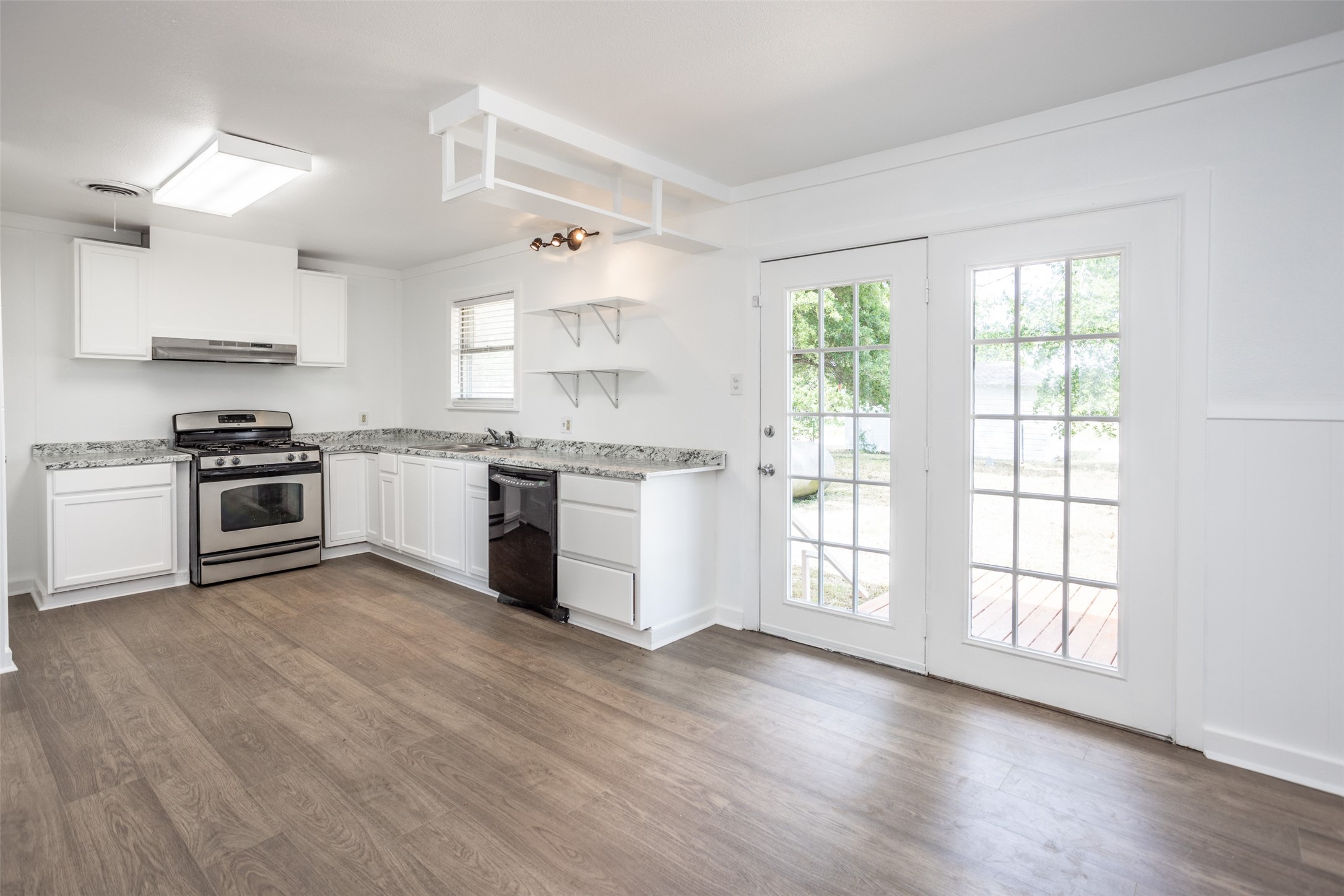 65 Kirby Street, Callisburg, TX, 76240